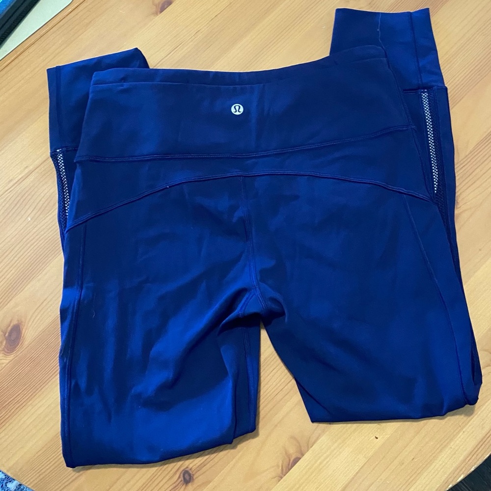 Lululemon Mesh Back Leggings- Size 8